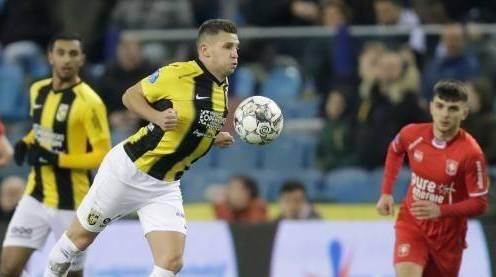 奋起直追 奋起直追